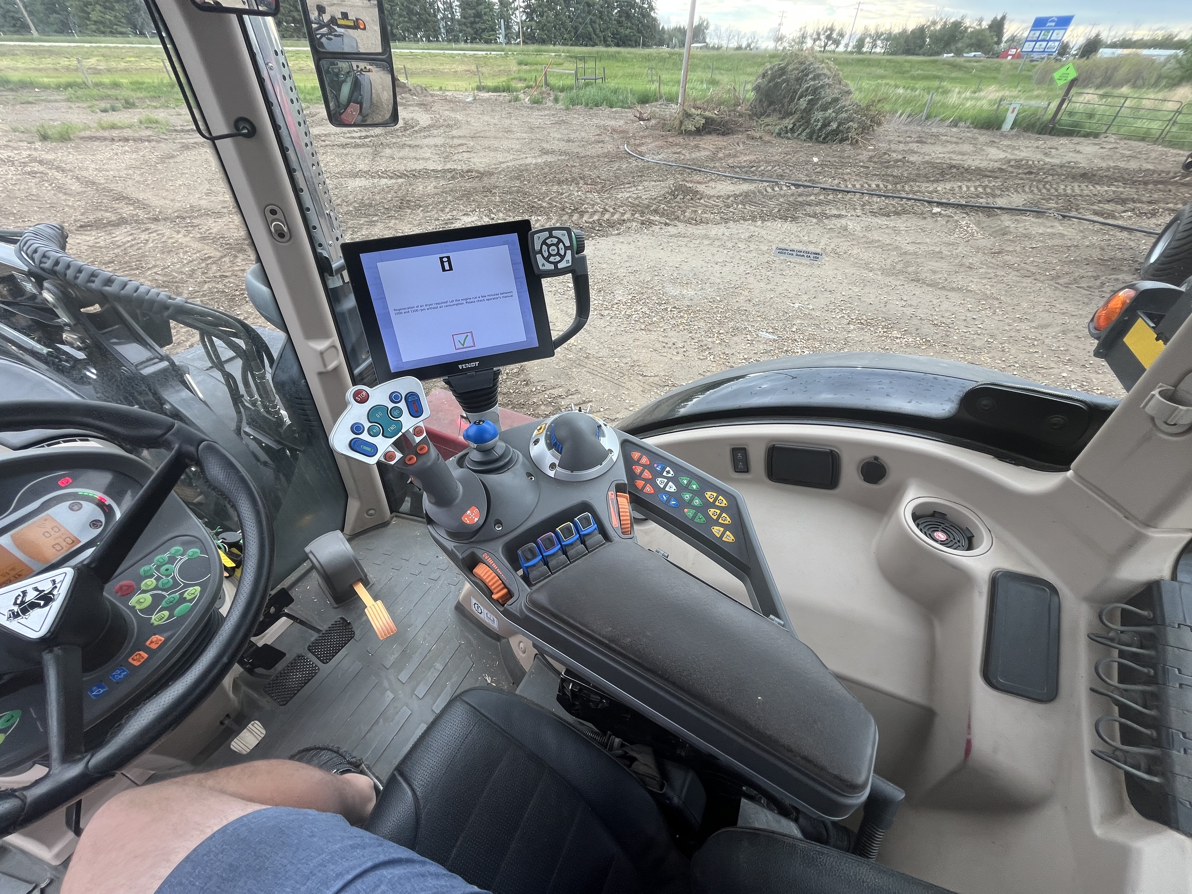 2021 Fendt 724 Gen6 Tractor