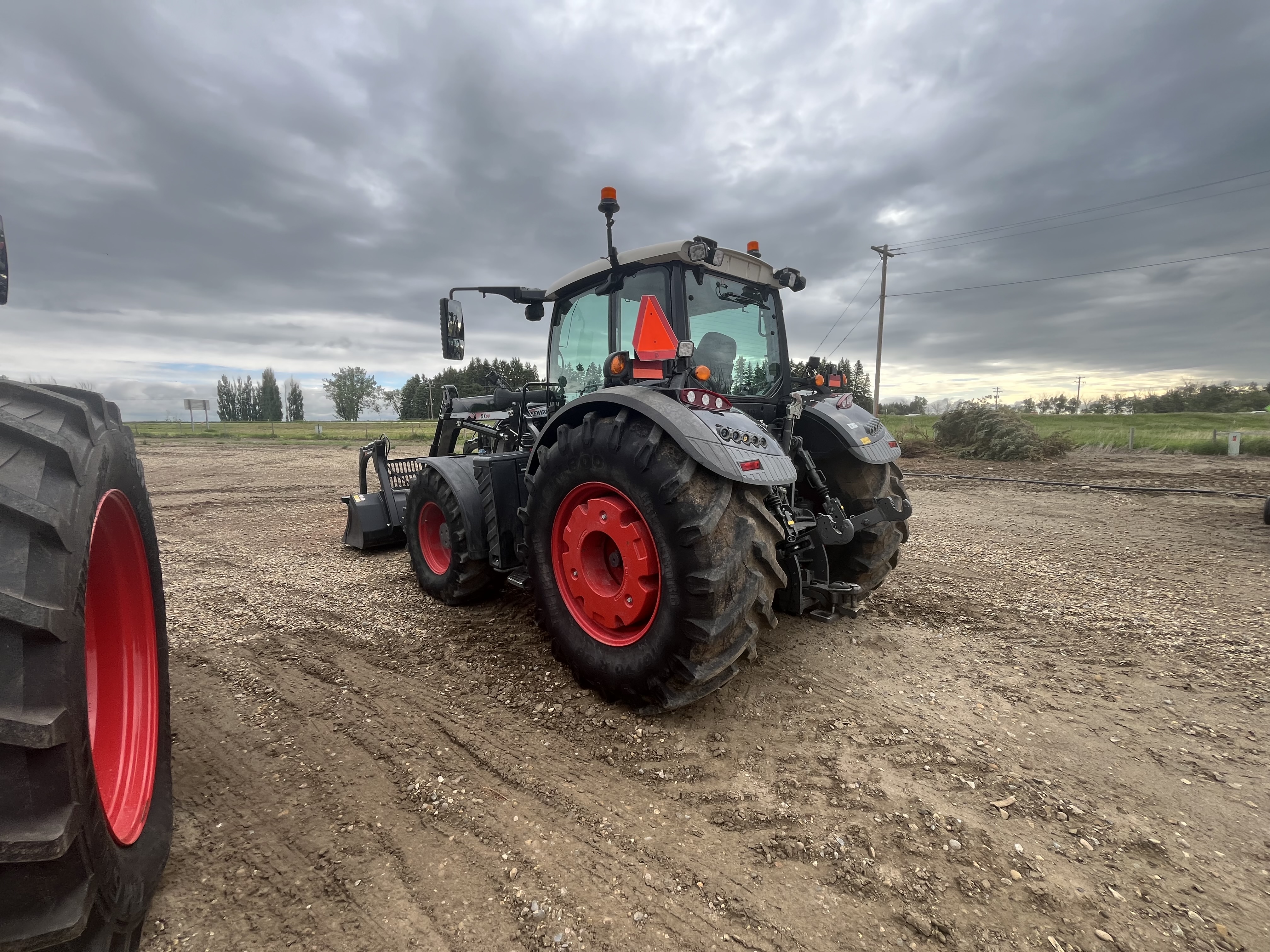 2021 Fendt 724 Gen6 Tractor
