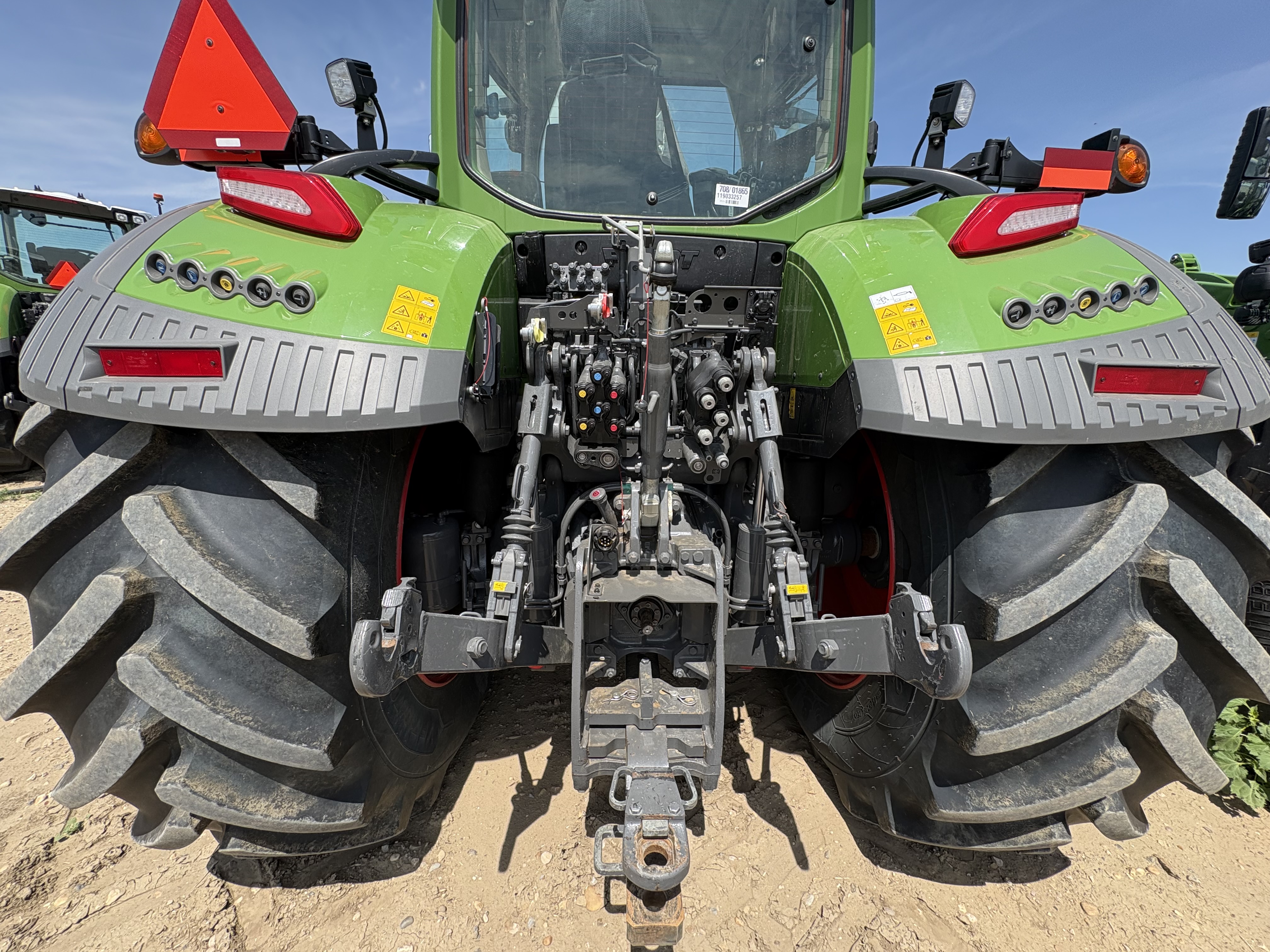 2025 Fendt 724 Gen7 Tractor