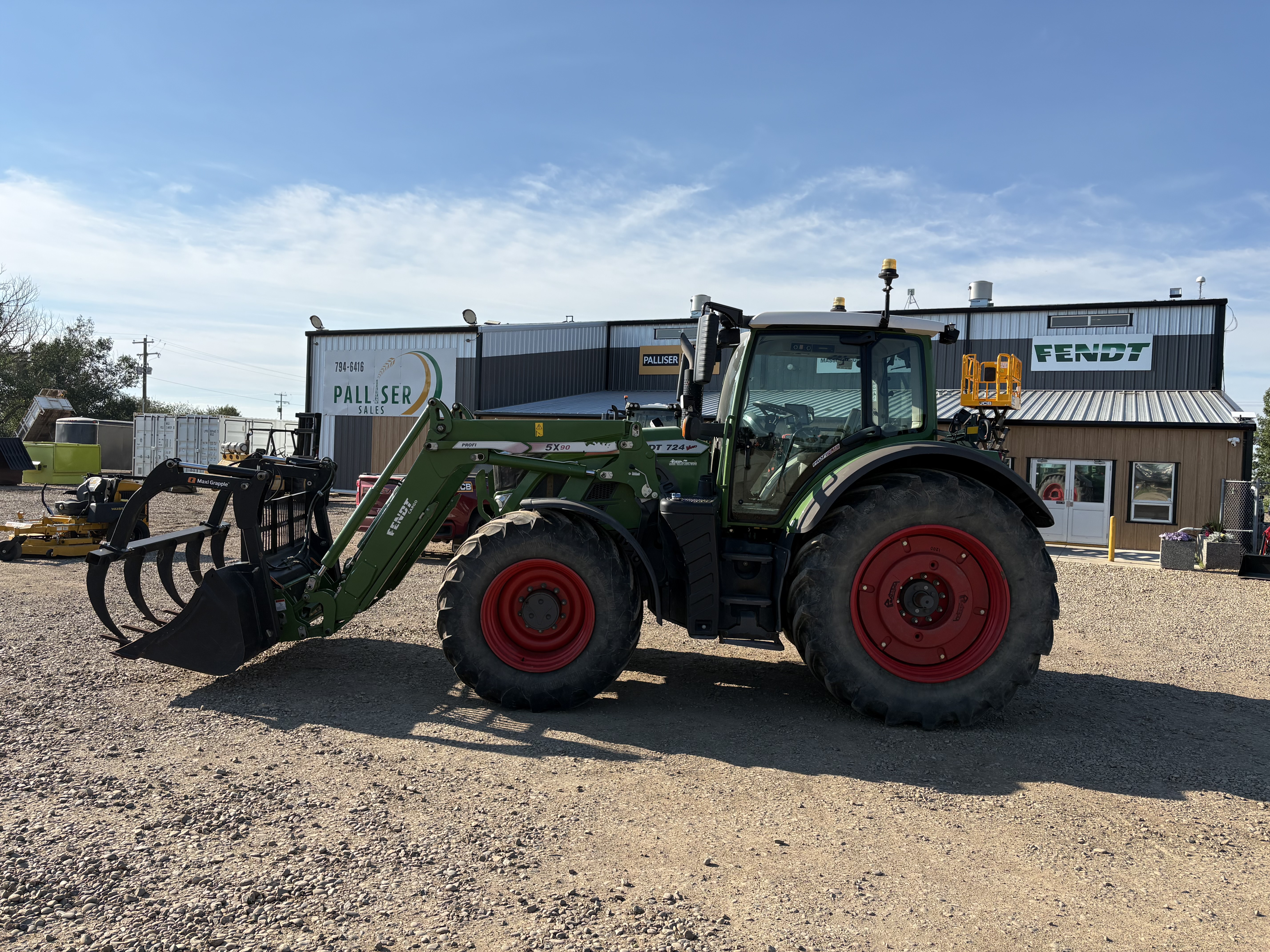 2019 Fendt 724S4 Tractor