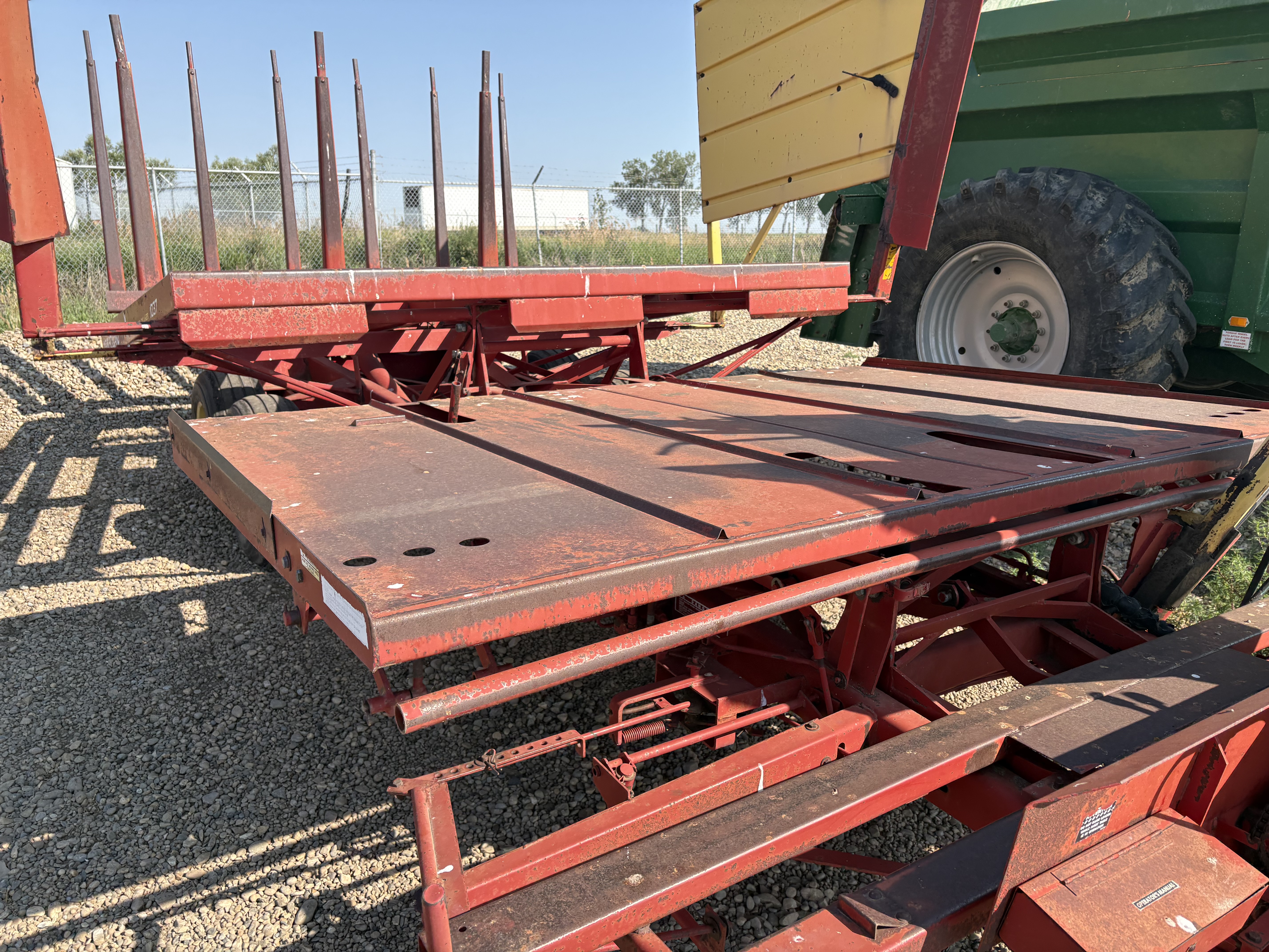 1974 New Holland Stackliner 1037 Bale Wagon