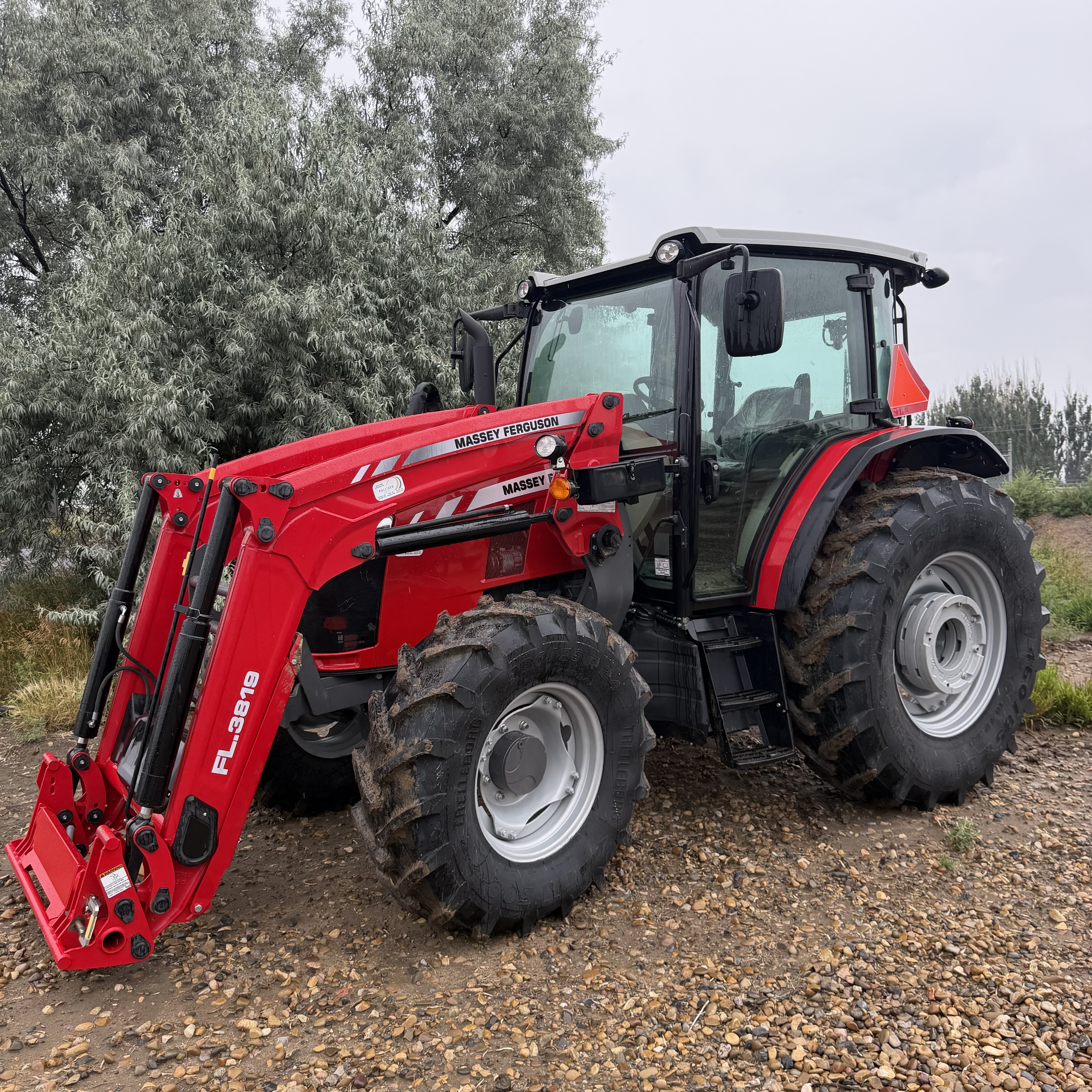 2024 Massey Ferguson 5711 Dyna4 Tractor