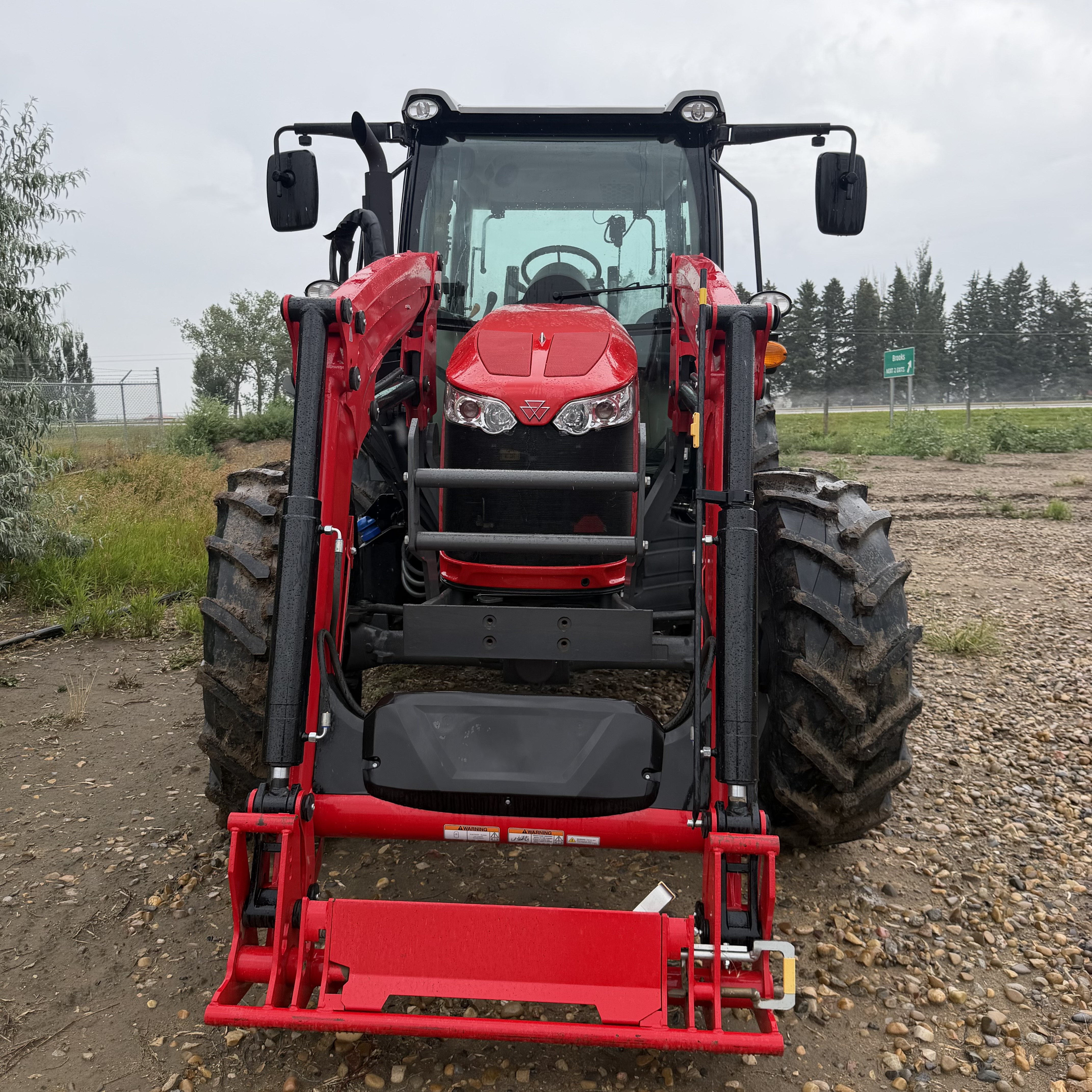 2024 Massey Ferguson 5711 Dyna4 Tractor