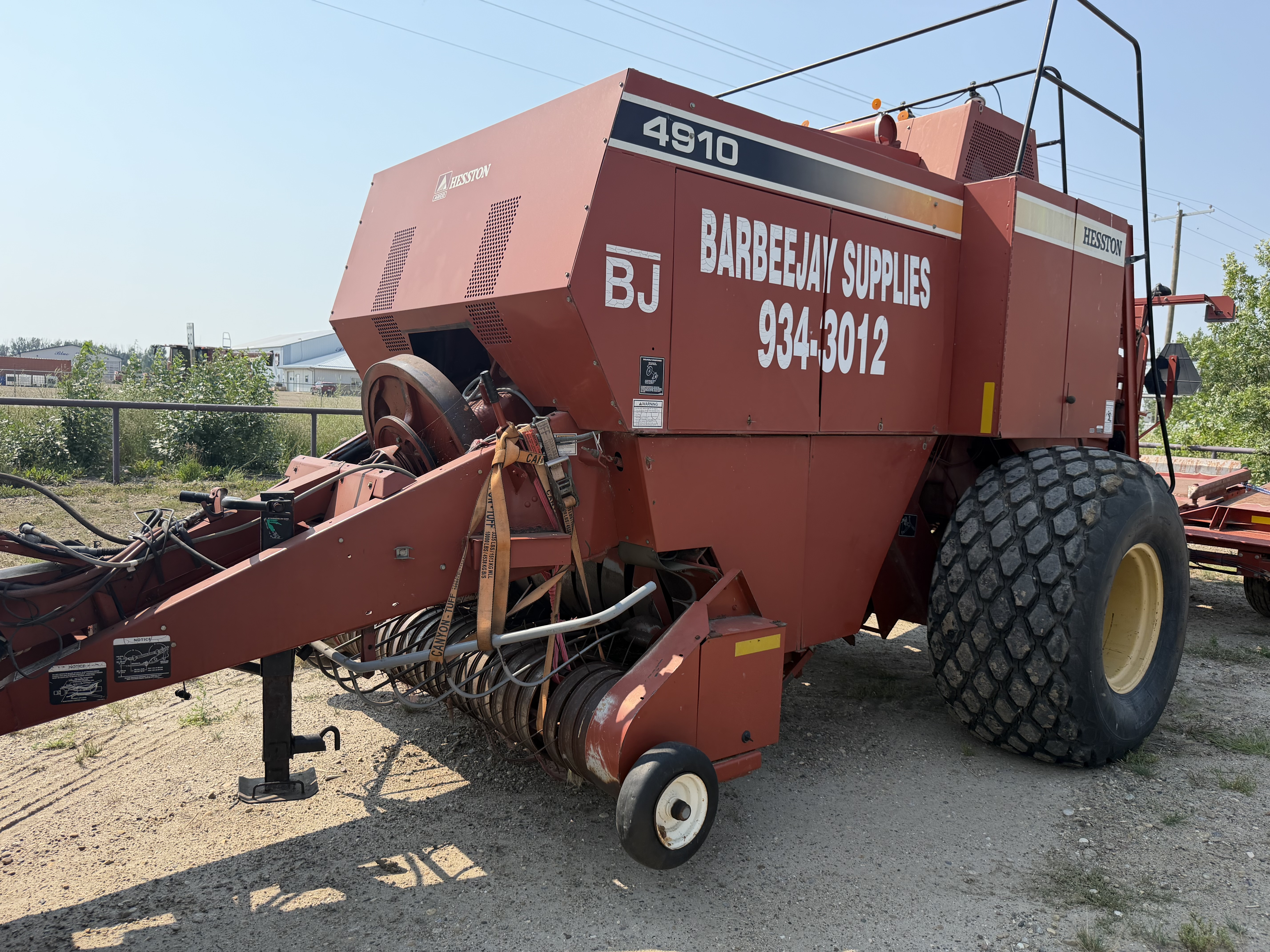 1998 Hesston 4910 Baler/Big Square