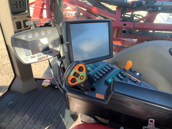 2015 Case 3340 Sprayer/High Clearance