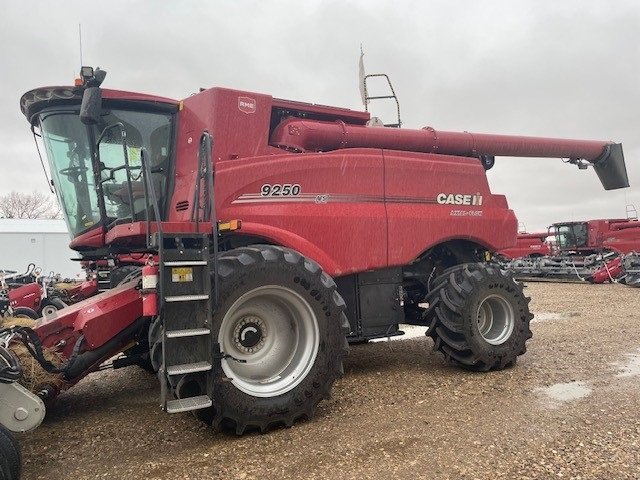 2022 Case 9250 Combine