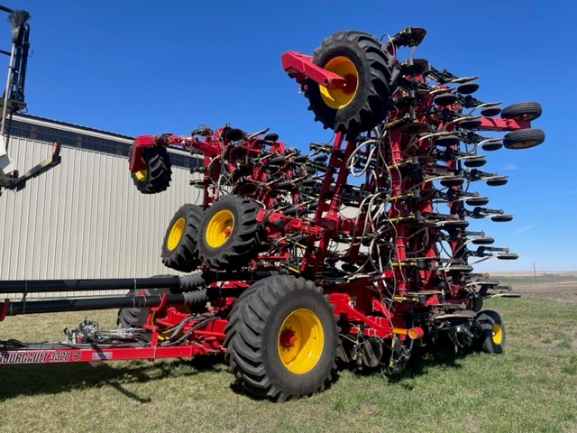 2017 Bourgault 3320-76 Seeding Tool