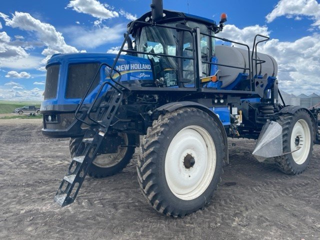 2013 New Holland SP240R Sprayer/High Clearance