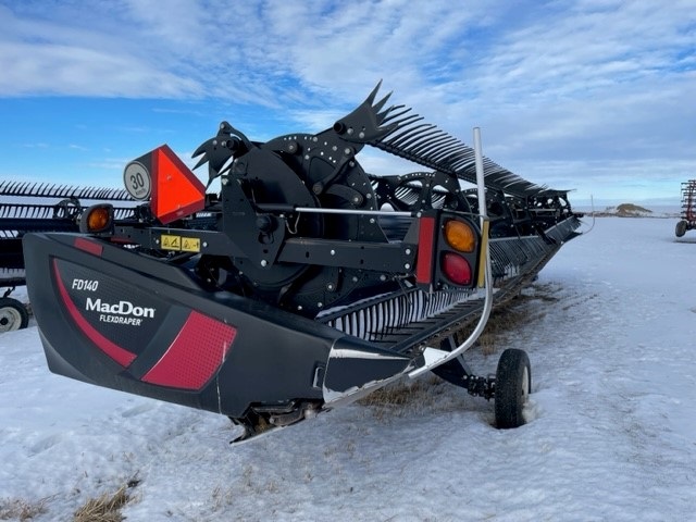 2021 MacDon FD140 Header Combine