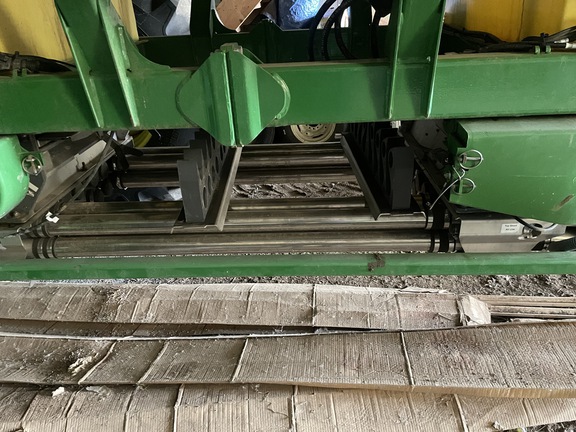 2014 John Deere 1830 Air Seeder