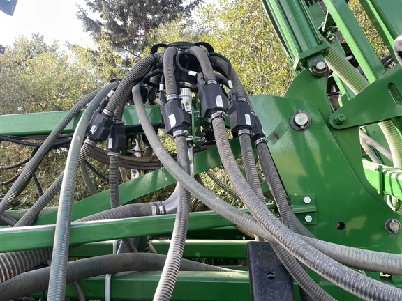 2014 John Deere 1830 Air Seeder