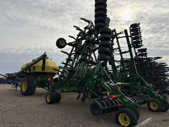 2014 John Deere 1830 Air Seeder