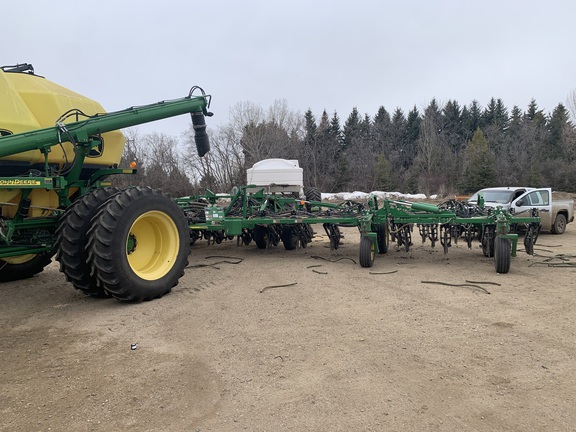 2013 John Deere 1870 Air Seeder