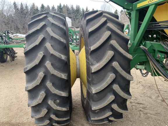 2013 John Deere 1870 Air Seeder