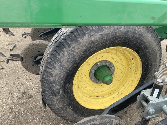 2013 John Deere 1870 Air Seeder