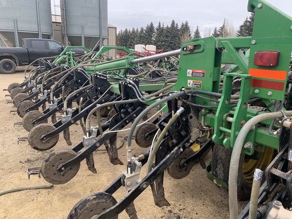 2013 John Deere 1870 Air Seeder