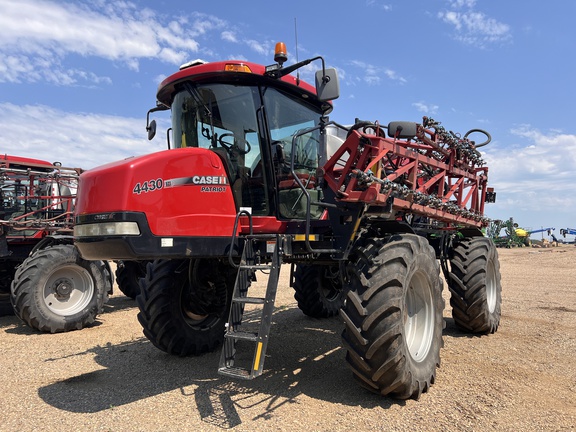 2012 Case IH Patriot 4430 Sprayer/High Clearance