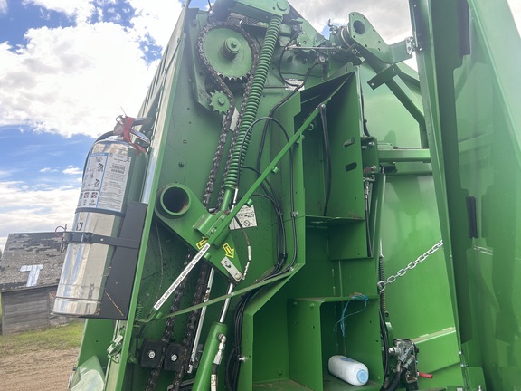 2021 John Deere 560M Baler/Round