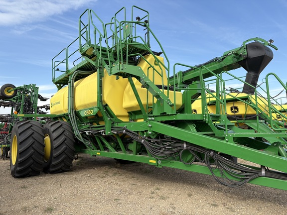 2021 John Deere P556 Air Seeder