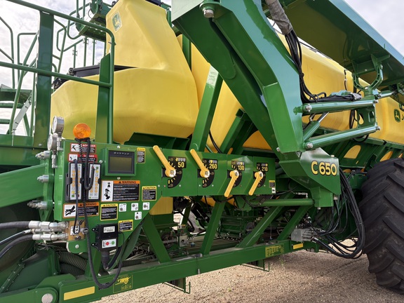 2021 John Deere P556 Air Seeder