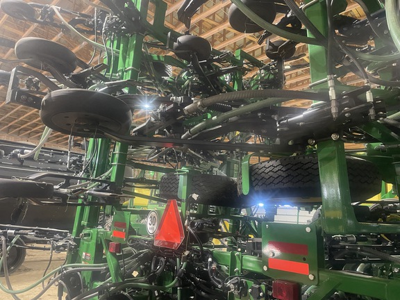 2021 John Deere P556 Air Seeder