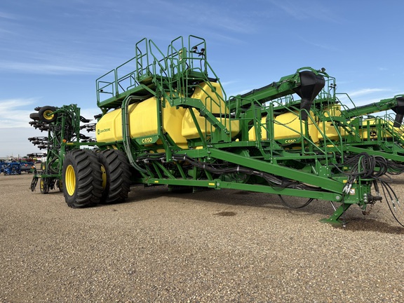 2021 John Deere P556 Air Seeder