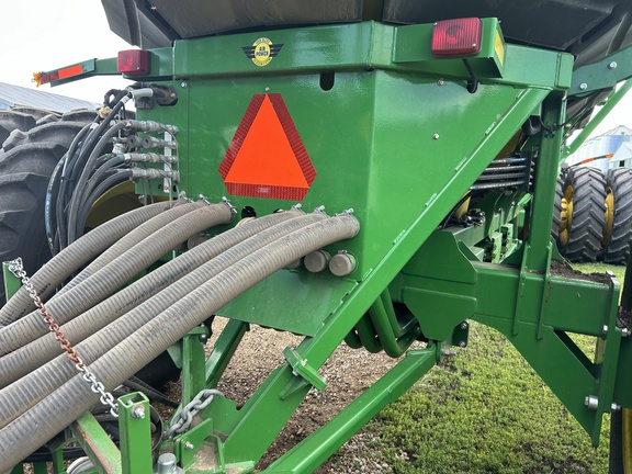 2013 John Deere 1870 Air Seeder