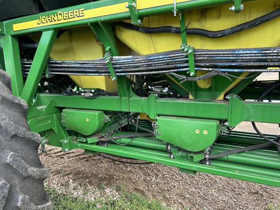 2013 John Deere 1870 Air Seeder