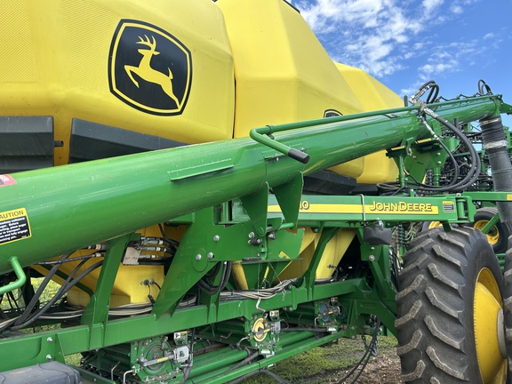 2013 John Deere 1870 Air Seeder