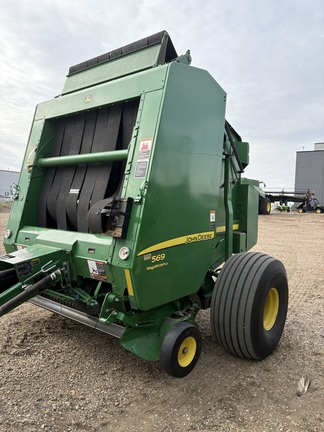 2015 John Deere 569 Baler/Round