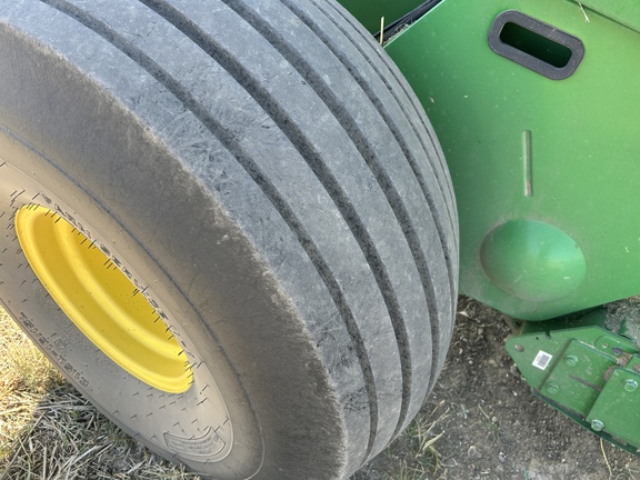 2021 John Deere 560M Baler/Round