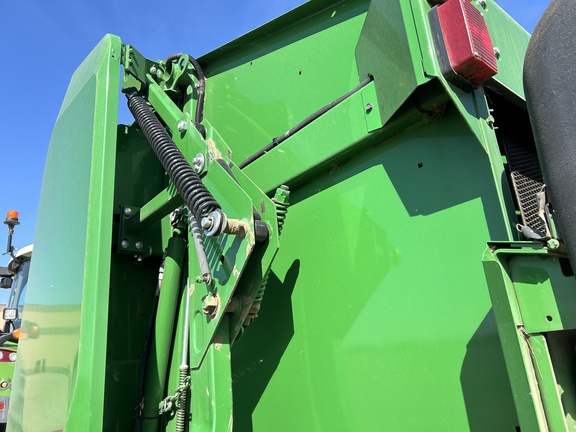 2021 John Deere 560M Baler/Round