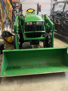 2017 John Deere 3038E Tractor Compact