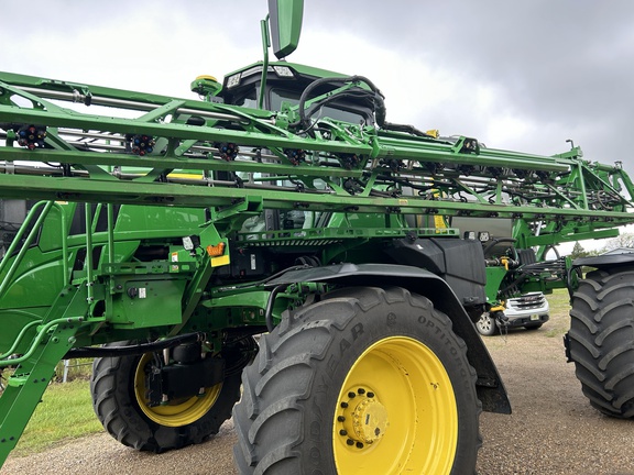 2022 John Deere 412R Sprayer/High Clearance