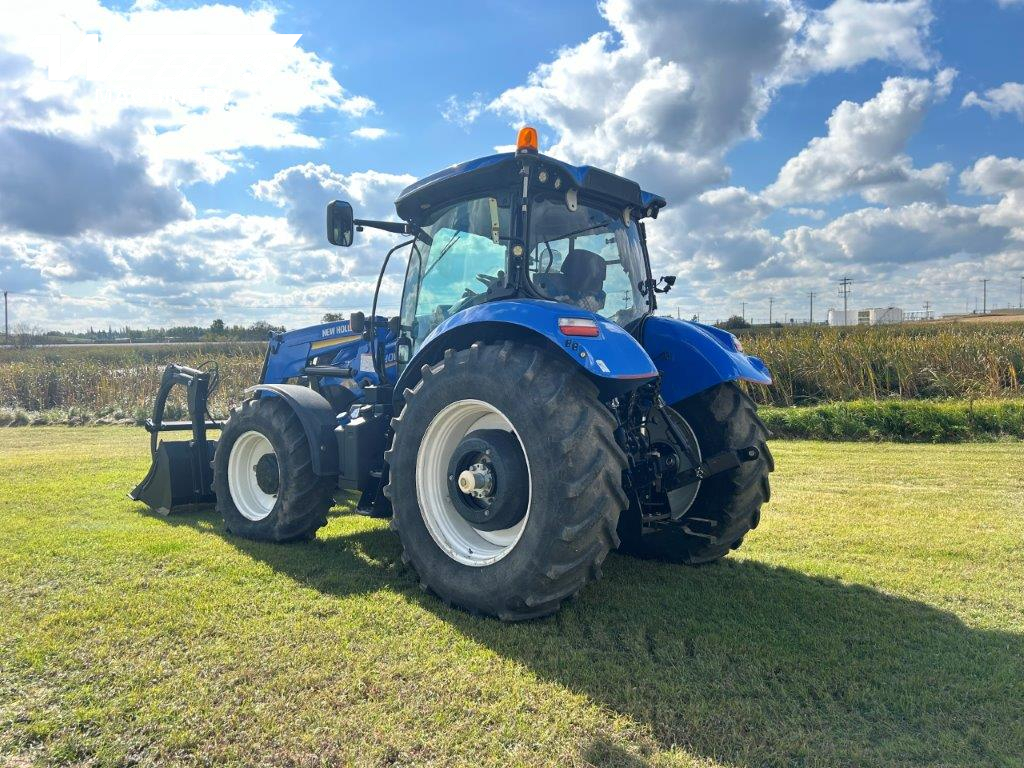 2017 New Holland T6.175 CVT Tractor