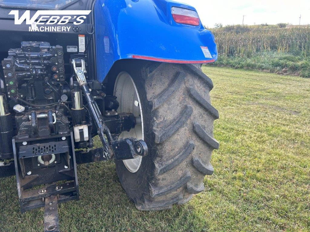 2017 New Holland T6.175 CVT Tractor