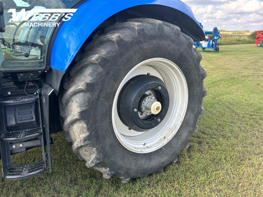 2017 New Holland T6.175 CVT Tractor