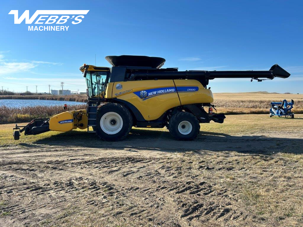 2016 New Holland CR9.90 Combine