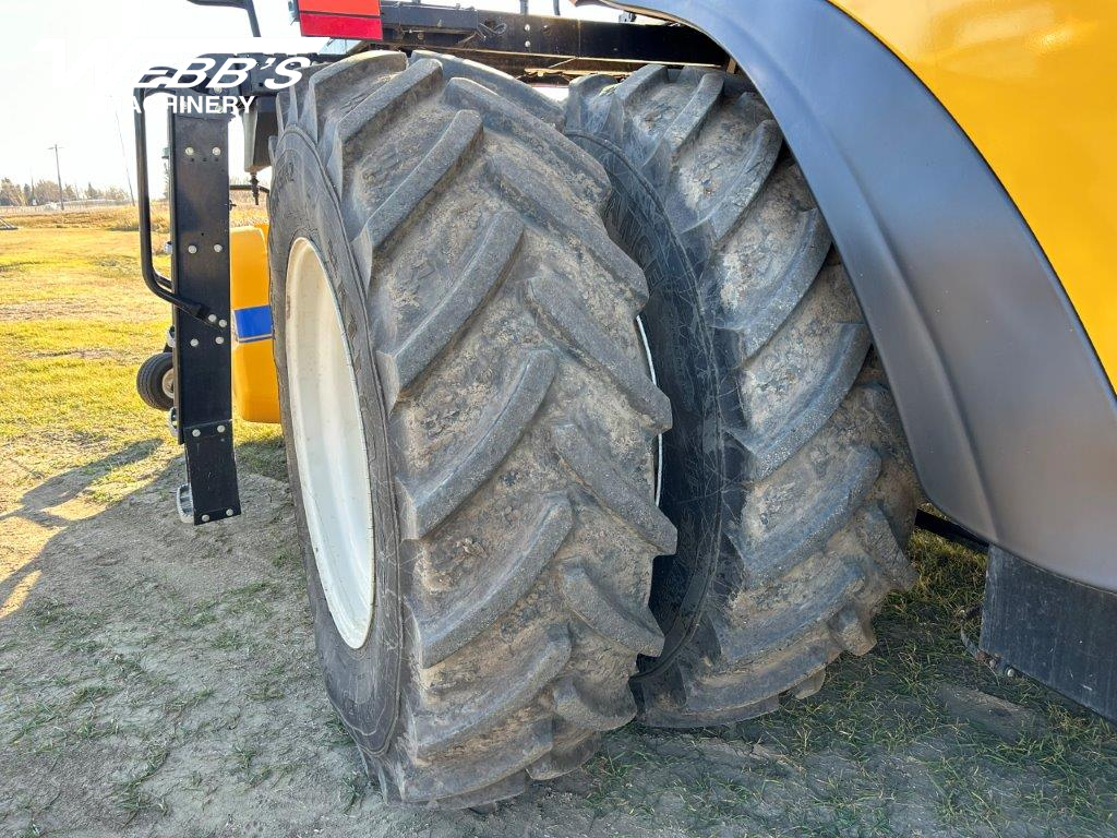 2016 New Holland CR9.90 Combine