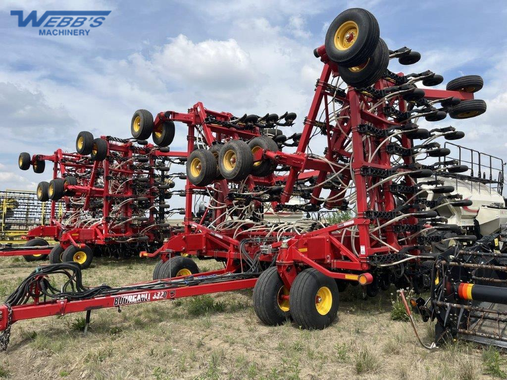 2017 Bourgault 3320-66XTC/7550 Air Drill