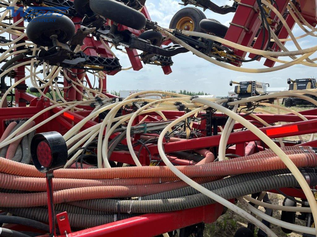 2017 Bourgault 3320-66XTC/7550 Air Drill