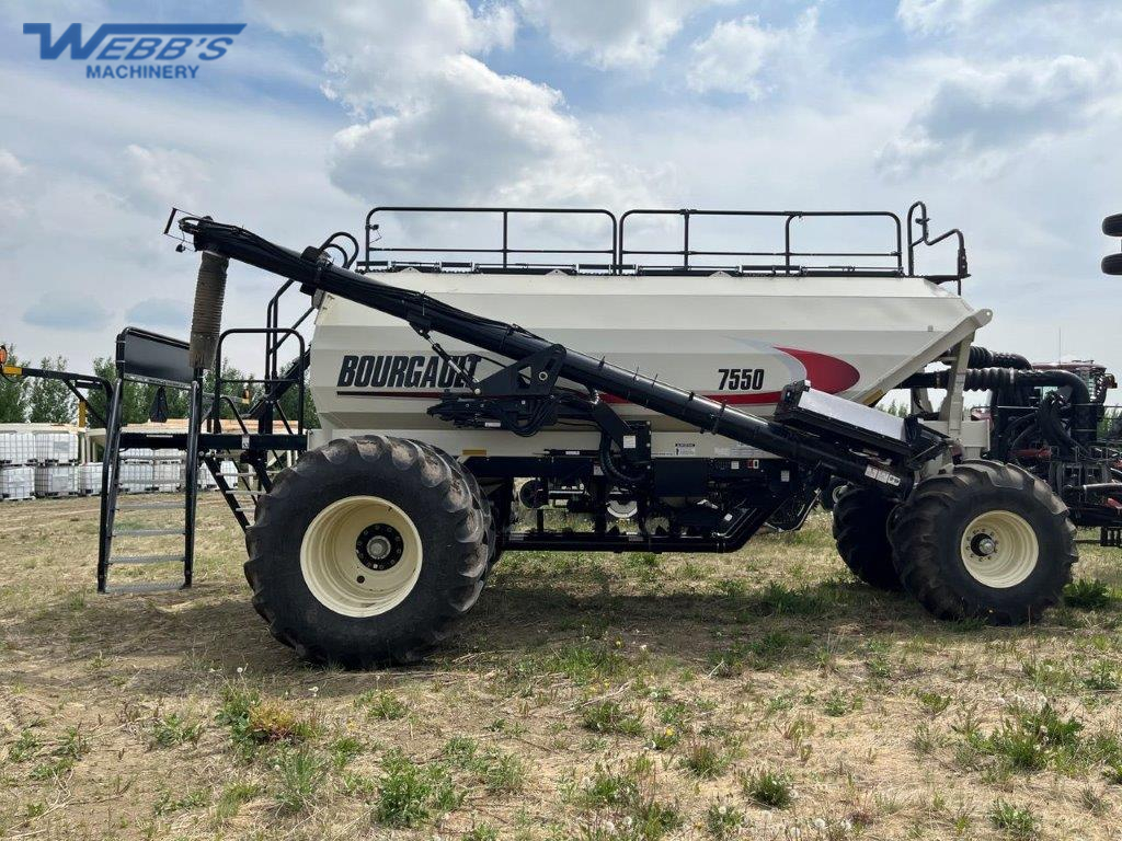 2017 Bourgault 3320-66XTC/7550 Air Drill