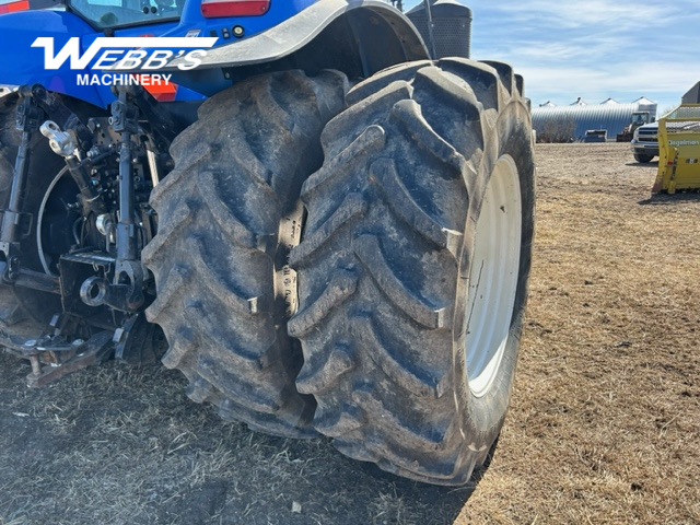 2015 New Holland T8.320 Tractor