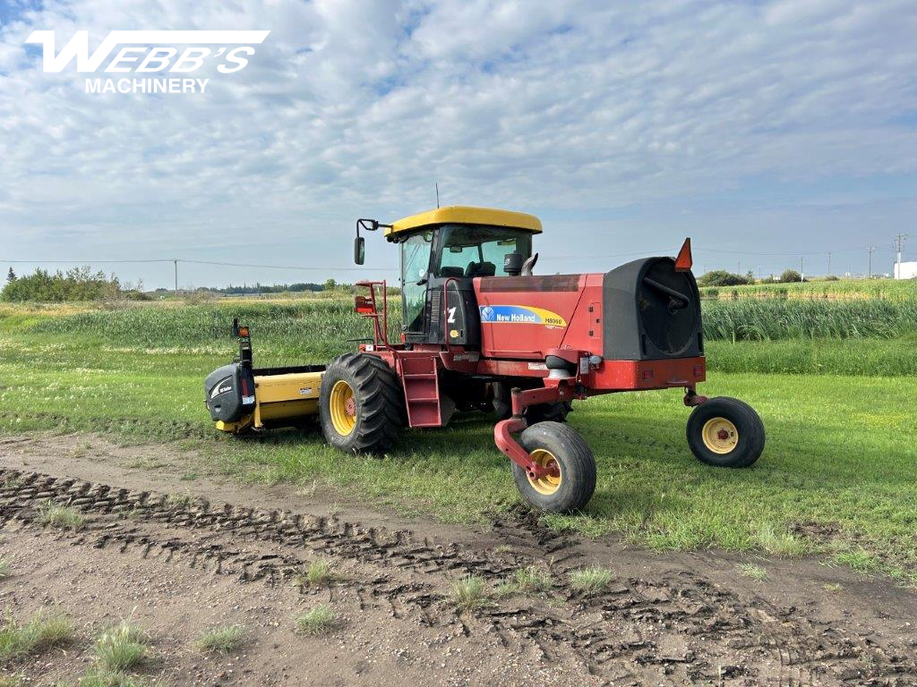 2013 New Holland H8060 Windrower