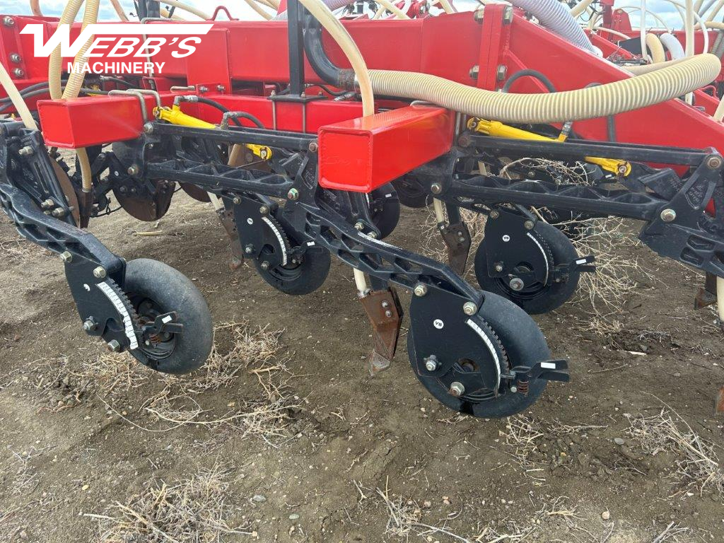 2012 Bourgault 3320-60' XTC & 6550ST Paralinnk Air Drill