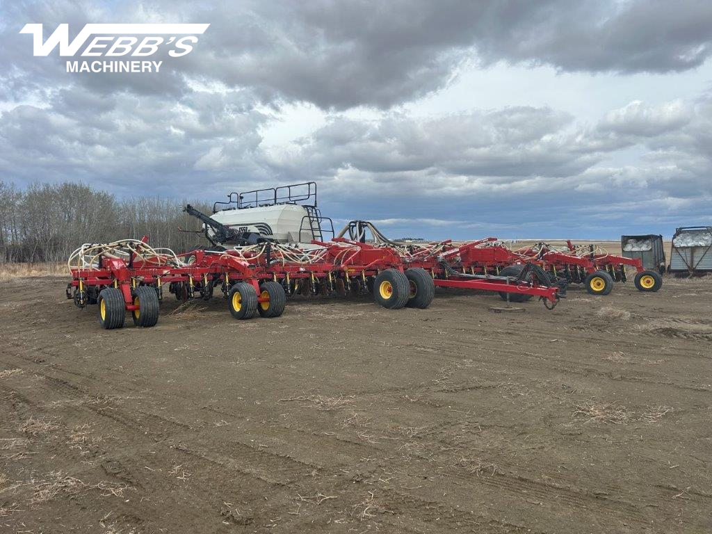 2012 Bourgault 3320-60' XTC & 6550ST Paralinnk Air Drill