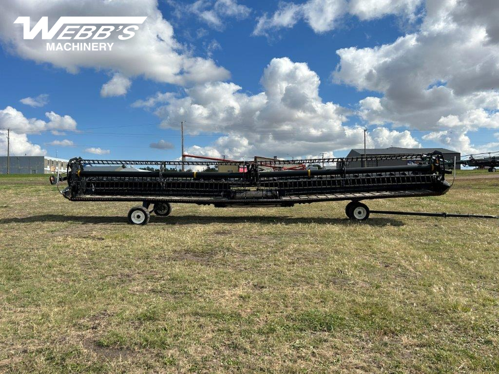 2014 MacDon FD75-40 Header Combine