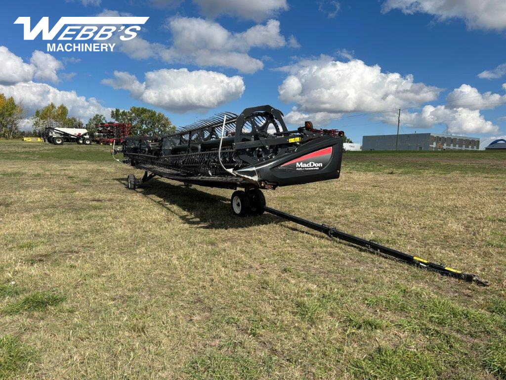 2014 MacDon FD75-40 Header Combine