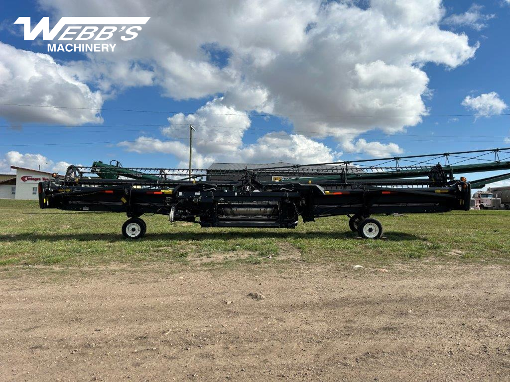 2014 MacDon FD75-40 Header Combine