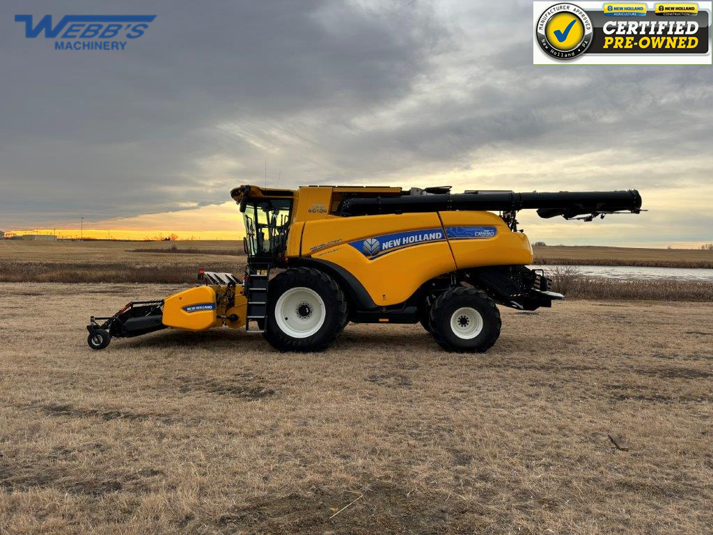 2022 New Holland CR9.90Z Combine